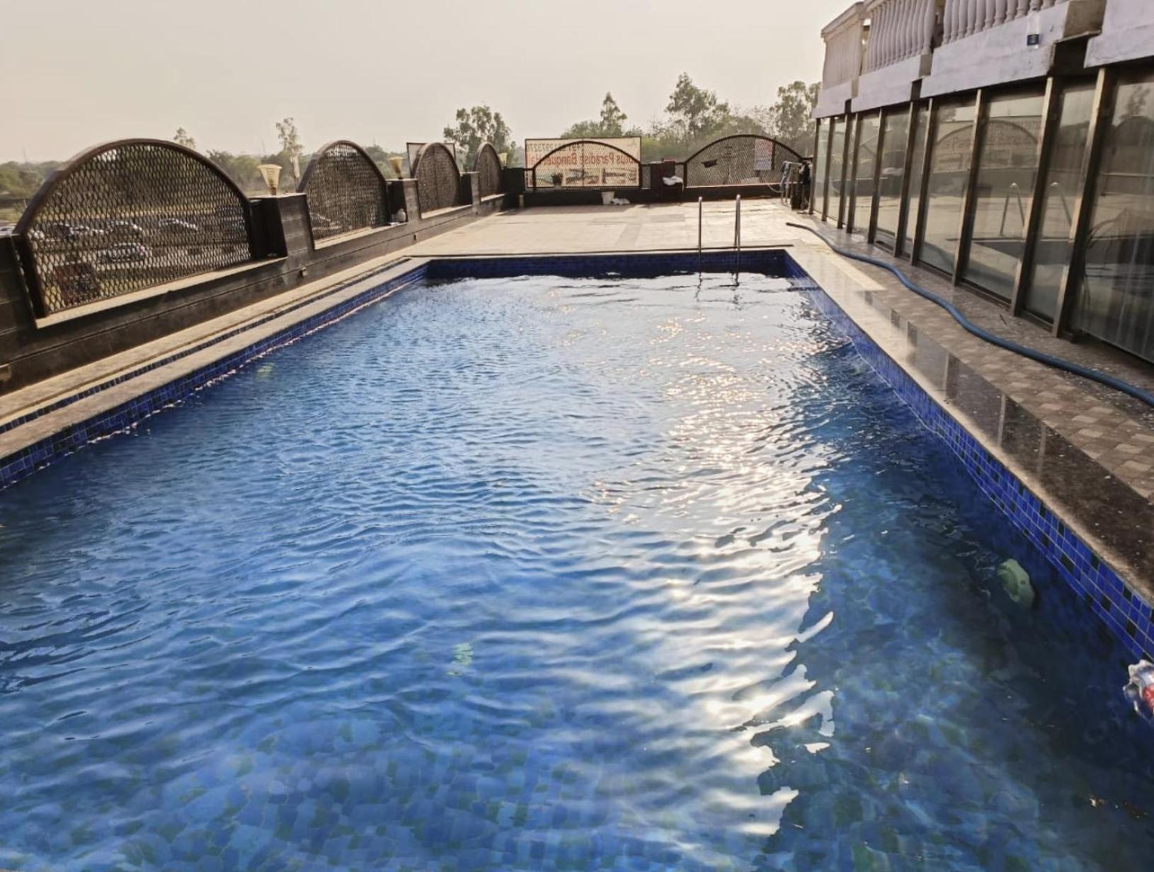 Hotel Lotus Paradise - Banquet & Dining - Near Murthal Sukhdev Rāi Екстериор снимка