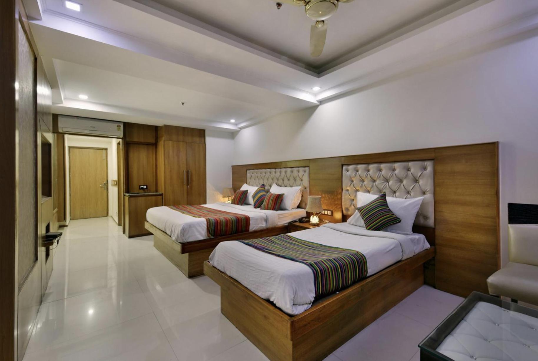 Hotel Lotus Paradise - Banquet & Dining - Near Murthal Sukhdev Rāi Екстериор снимка