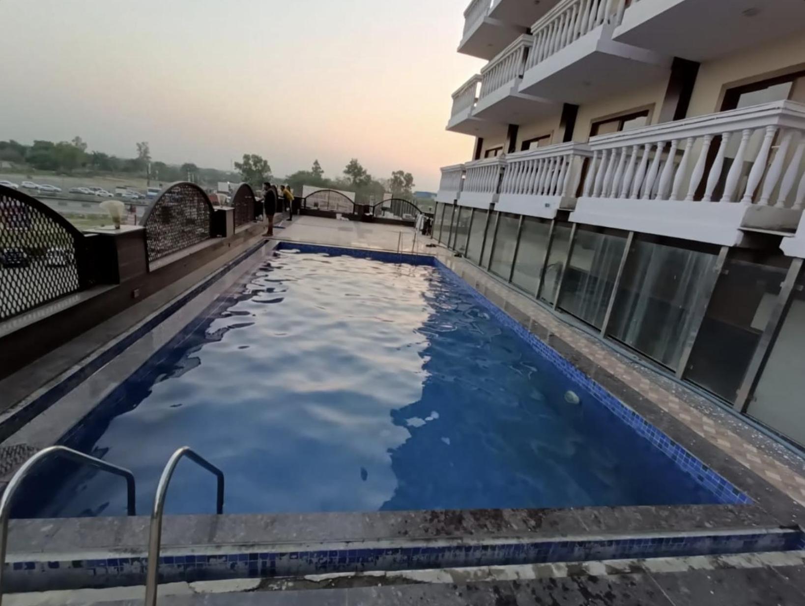 Hotel Lotus Paradise - Banquet & Dining - Near Murthal Sukhdev Rāi Екстериор снимка